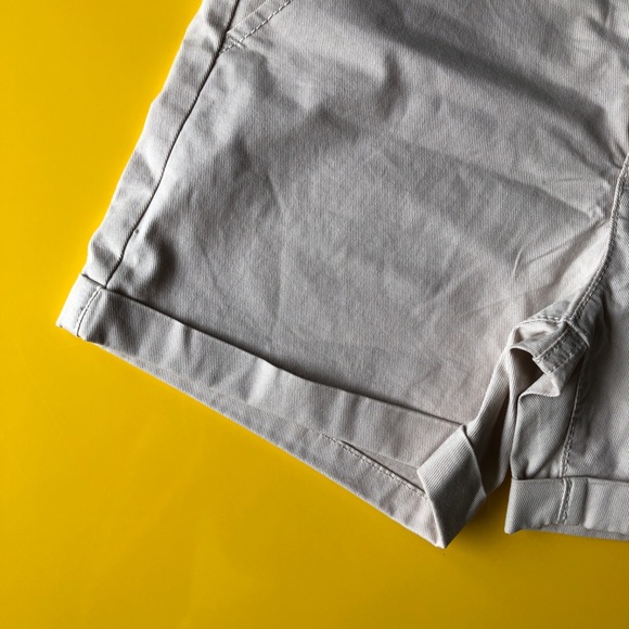 GAP Kids khaki shorts - Size 12 - Picture 5 of 10